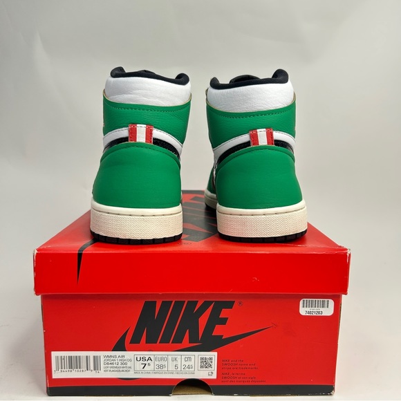 Nike Air Jordan 1 Retro High OG WMNS “Lucky Green” 2023 - Picture 5 of 8